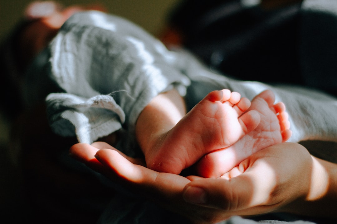 Populairste babynamen 2025: Noor en Noah aan kop